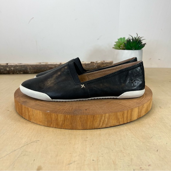 Frye | Melanie Black leather Slip-On Flats Size 7 - Picture 2 of 15
